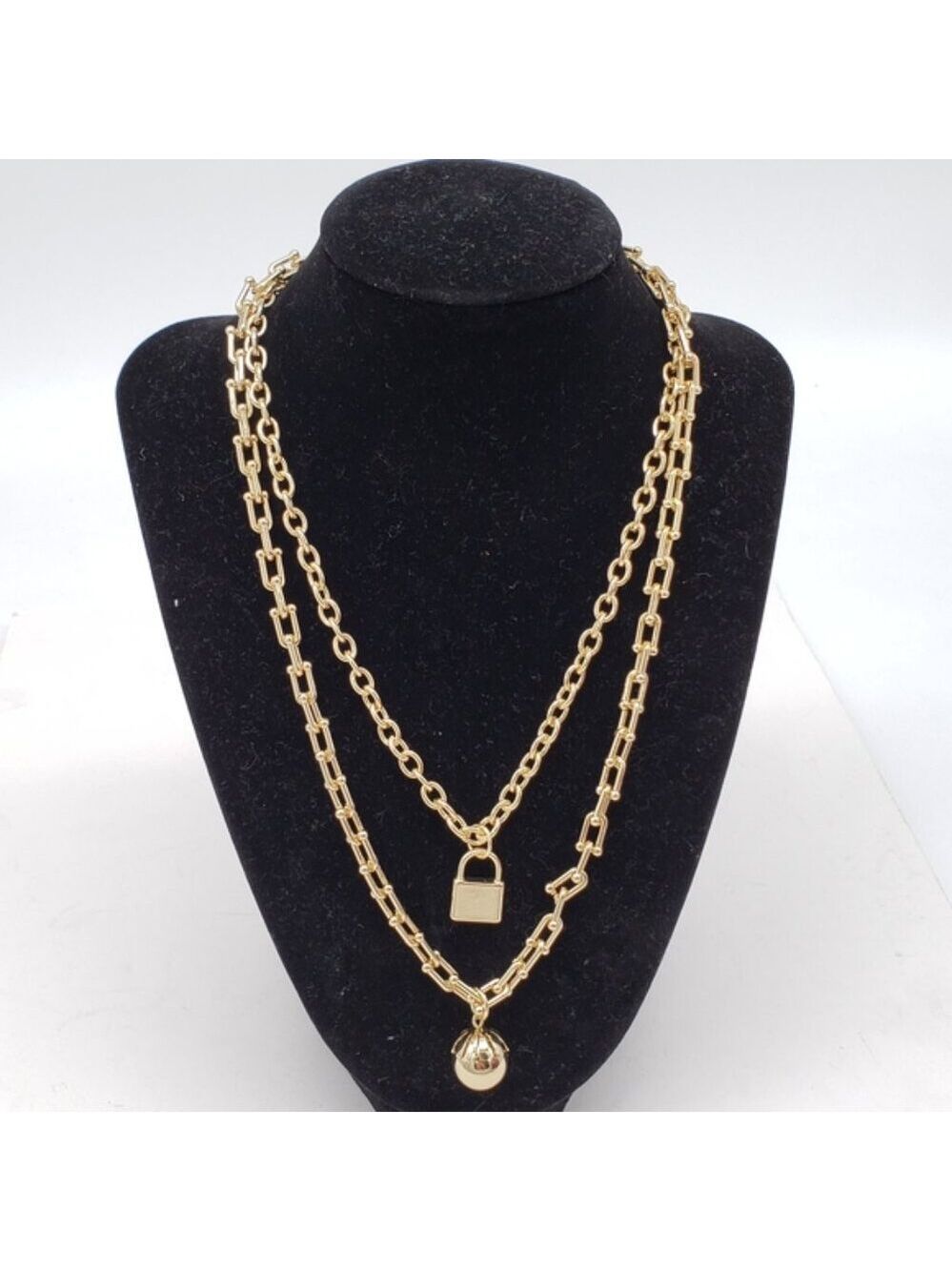 Authentic Louis Vuitton Lock & Key W/ Unbranded Stainless Steel Gold Heart Chain